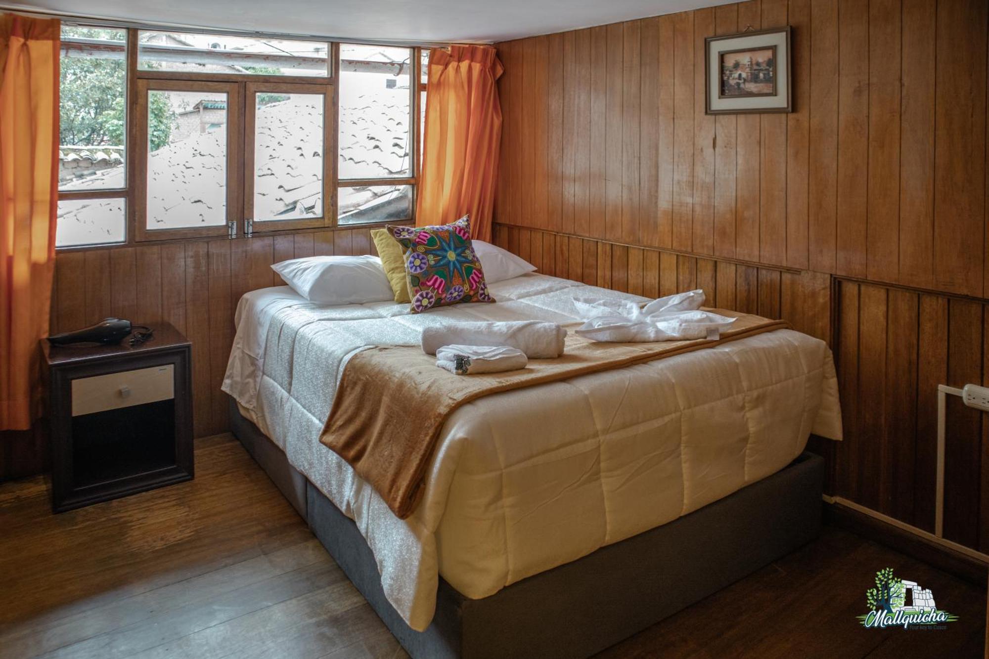 Warm And House With Spectacular View Of *